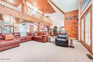 111 Bass Ct, Lackawaxen, PA 18435 - Photo 24