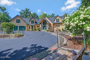 111 Bass Ct, Lackawaxen, PA 18435 - Photo 16