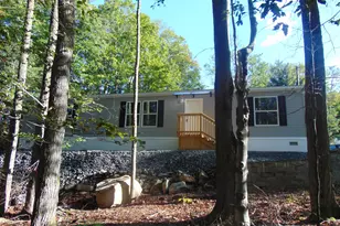 132 Spruce St, Greentown, PA 18426 - Photo 2
