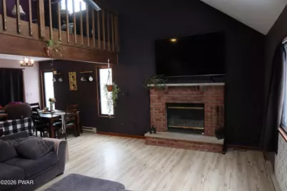 804 Wagoner Place, Hawley, PA 18428 - Photo 4