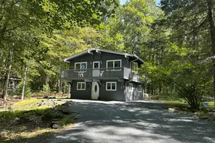 805 Forest Pl, Hawley, PA 18428 - Photo 2