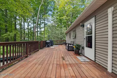 108 Falcon Crest, Greentown, PA 18426 - Photo 10