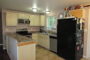 153 Heather Hill Rd, Dingmans Ferry, PA 18328 - Photo 10