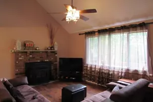 153 Heather Hill Rd, Dingmans Ferry, PA 18328 - Photo 6