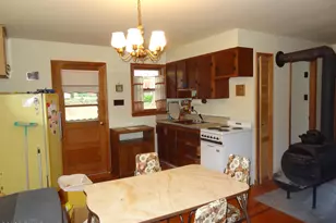 111 Meadow Ln, Greentown, PA 18426 - Photo 8