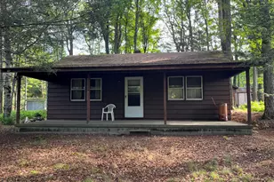 111 Meadow Ln, Greentown, PA 18426 - Photo 2