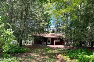 111 Meadow Ln, Greentown, PA 18426 - Photo 1