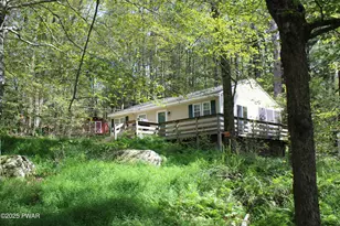 153 Stone Chair Trail, Greentown, PA 18426 - Photo 2