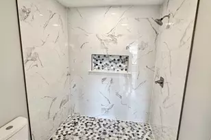 208 Avenue I, Matamoras, PA 18336 - Photo 22