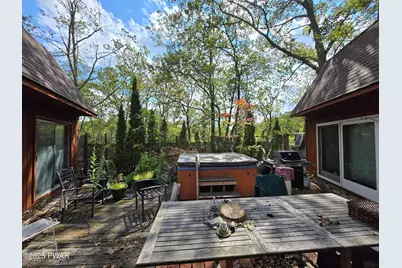 806 Rimrock Court, Lords Valley, PA 18428 - Photo 16