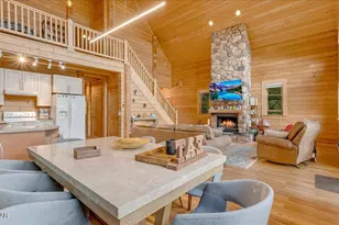 121 Northwood Rd, Dingmans Ferry, PA 18328 - Photo 16