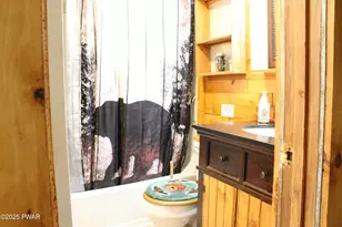 127 Karl Hope Blvd Blvd, Lackawaxen, PA 18435 - Photo 18