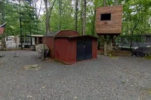 146 Clubhouse Dr, Shohola, PA 18458 - Photo 18