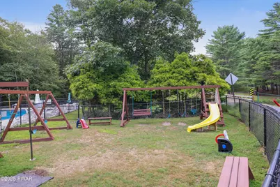 353 Westwood Lane, Hawley, PA 18428 - Photo 12