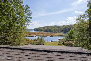 11 W Shore Dr, Hawley, PA 18428 - Photo 44