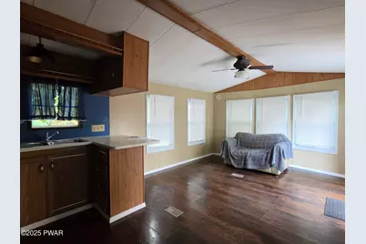 310 Stanton Drive, Waymart, PA 18472 - Photo 4