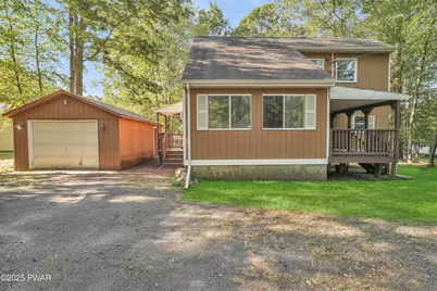 102 Brownstone Drive, Milford, PA 18337 - Photo 2