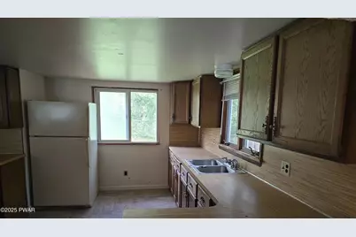 379 Roemerville Road, Greentown, PA 18426 - Photo 8