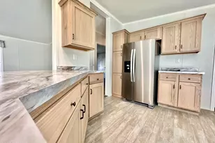 115 Middle Rd, Greentown, PA 18426 - Photo 16