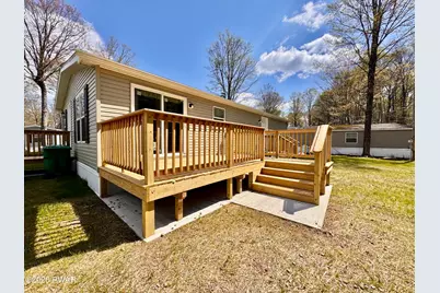 115 Middle Road, Greentown, PA 18426 - Photo 2
