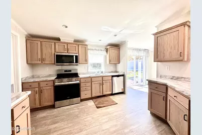 115 Middle Road, Greentown, PA 18426 - Photo 2