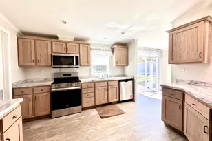 115 Middle Rd, Greentown, PA 18426 - Photo 2