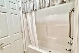 115 Middle Rd, Greentown, PA 18426 - Photo 40