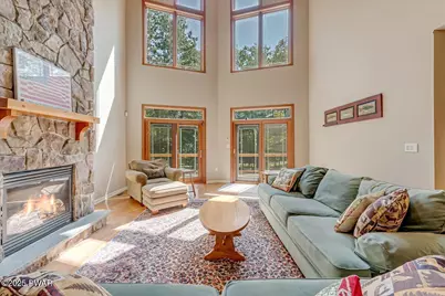 329 Lakeshore Drive, Lakeville, PA 18438 - Photo 10