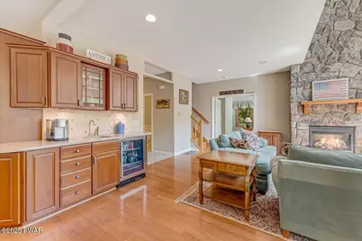 329 Lakeshore Drive, Lakeville, PA 18438 - Photo 18