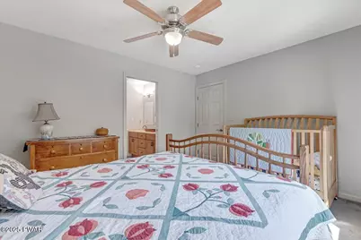 329 Lakeshore Drive, Lakeville, PA 18438 - Photo 32