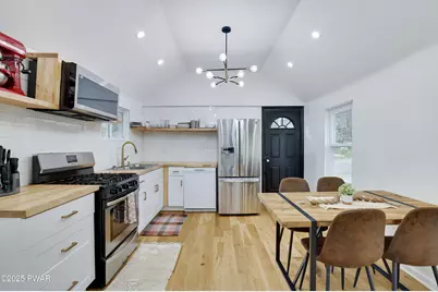 230 Hemlock Grove Road, Newfoundland, PA 18445 - Photo 4