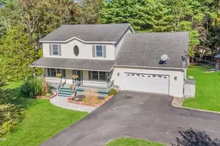 104 Meadow Ct, Milford, PA 18337 - Photo 2