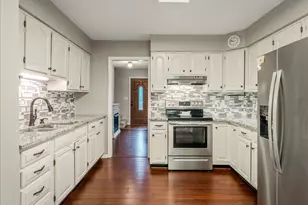 104 Lakeview Dr, Dingmans Ferry, PA 18328 - Photo 14