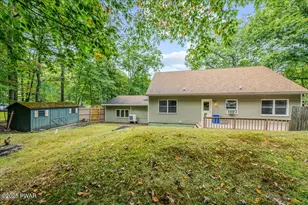 104 Lakeview Dr, Dingmans Ferry, PA 18328 - Photo 30