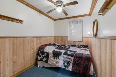 110 Paupack Point Road, Hawley, PA 18428 - Photo 34