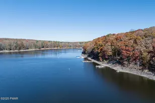 110 Paupack Point Rd, Hawley, PA 18428 - Photo 14