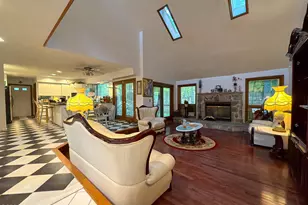 135 Sandlewood Dr, East Stroudsburg, PA 18301 - Photo 6