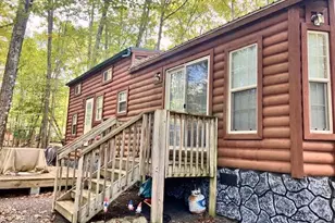 66 Blue Aspen Dr, Milford, PA 18337 - Photo 2