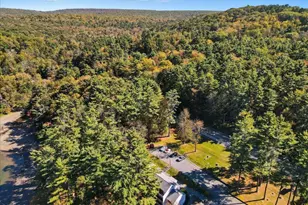 605 Waterview Ln, Greentown, PA 18426 - Photo 32