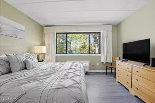 605 Waterview Ln, Greentown, PA 18426 - Photo 16