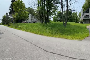 921 Forest Ln, Lake Ariel, PA 18436 - Photo 1