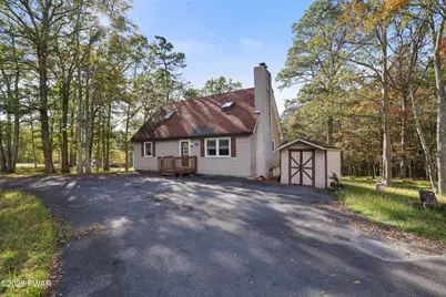 125 Brownstone Drive, Milford, PA 18337 - Photo 1