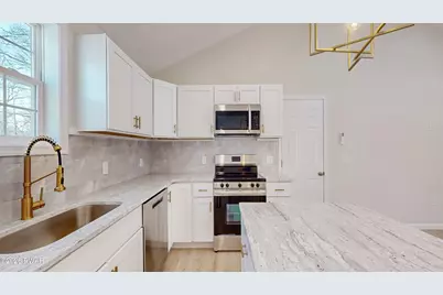 515 Hummingbird Court, Bushkill, PA 18324 - Photo 10