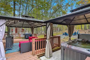 1045 Mountain Top Dr, Lake Ariel, PA 18436 - Photo 46