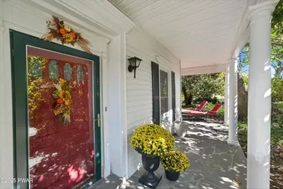 208 E High Street, Milford, PA 18337 - Photo 14