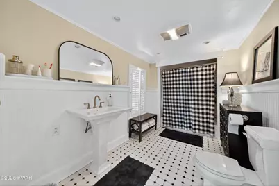 208 E High Street, Milford, PA 18337 - Photo 52