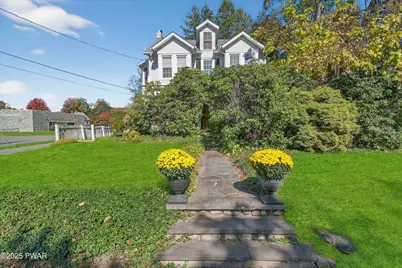 208 E High Street, Milford, PA 18337 - Photo 2