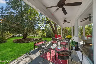 208 E High Street, Milford, PA 18337 - Photo 14