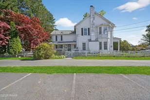 208 E High St, Milford, PA 18337 - Photo 8