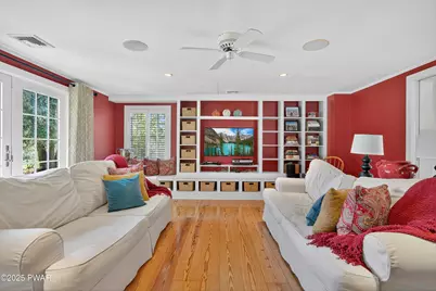 208 E High Street, Milford, PA 18337 - Photo 32